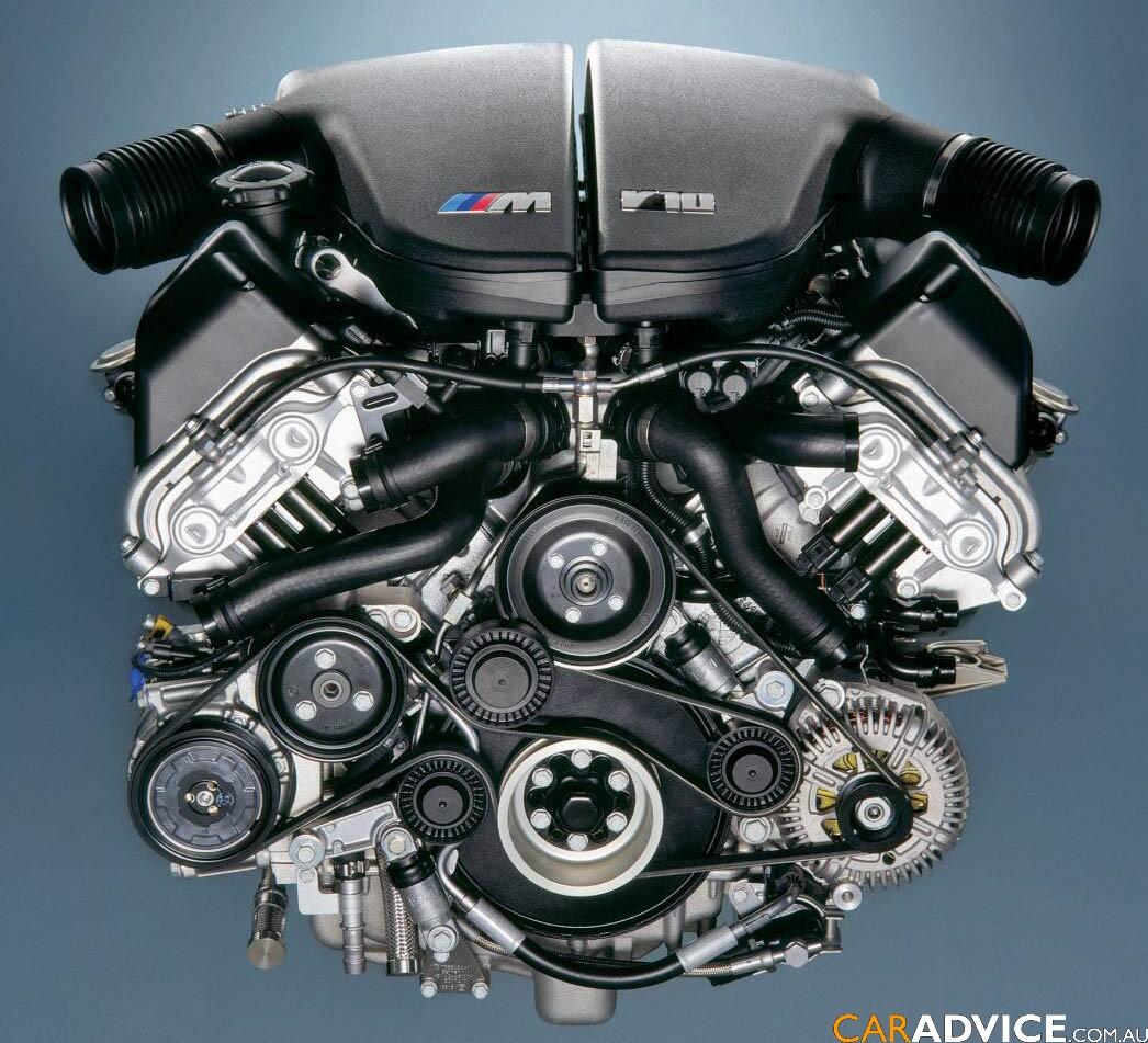 Perbedaan engine dan machine