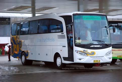 Ternyata benda di Bus Malam ini punya fungsi lain loh. #RealBro