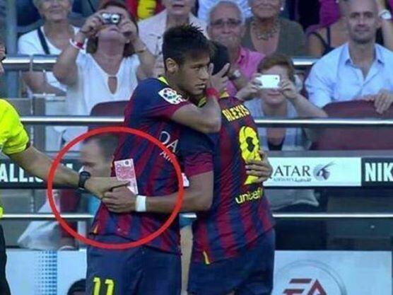 GAMBAR-GAMBAR LUCU SEPAKBOLA 