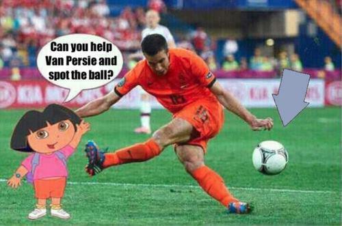 GAMBAR-GAMBAR LUCU SEPAKBOLA 