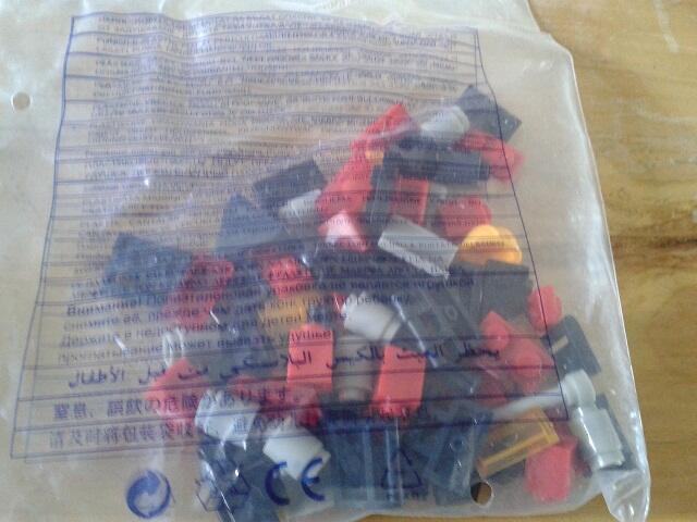 COGO dan Loongon, Mainan LEGO dengan Detail Menawan