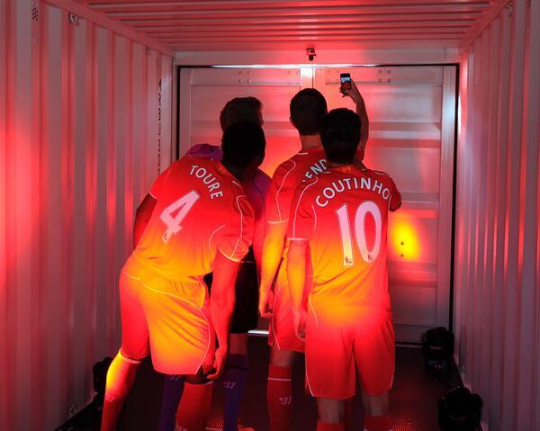 Ini gan, Liverpool New Home Kit 2014-2015