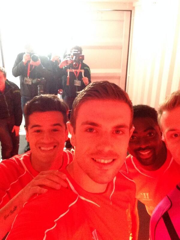 Ini gan, Liverpool New Home Kit 2014-2015