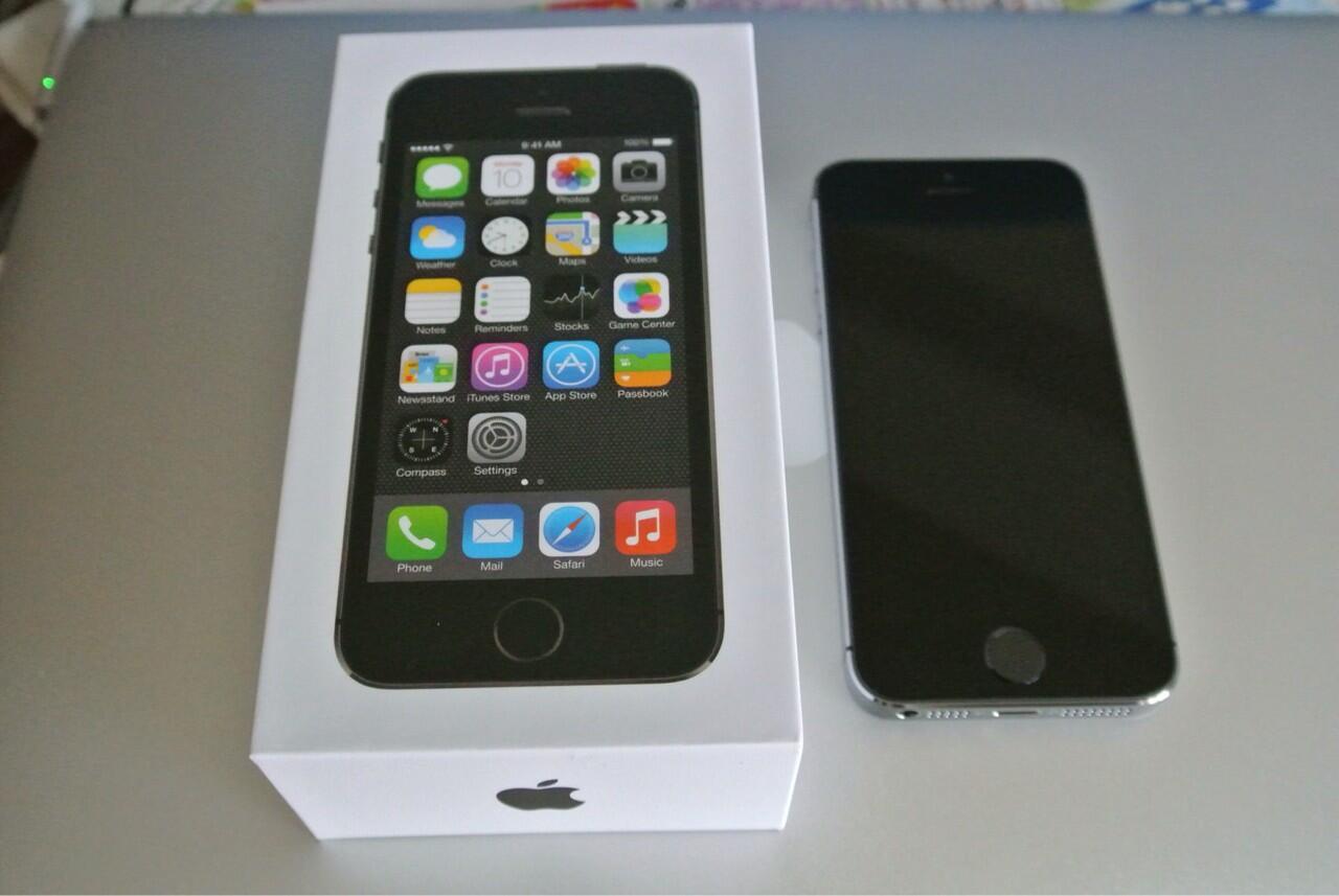 Iphone 5 Hitam 16GB
