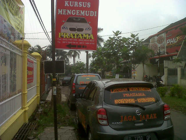 Terjual KURSUS  MENGEMUDI MOBIL BANDUNG  MURAH PRATAMA 