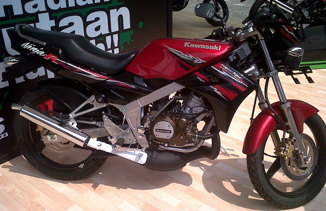Cari Dijual Motor Kawasaki Ninja 150 R Merah Super KIPS Tahun 2011