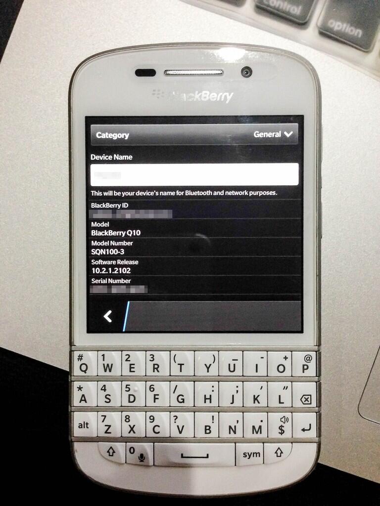 FS : BlackBerry Q10 (White)