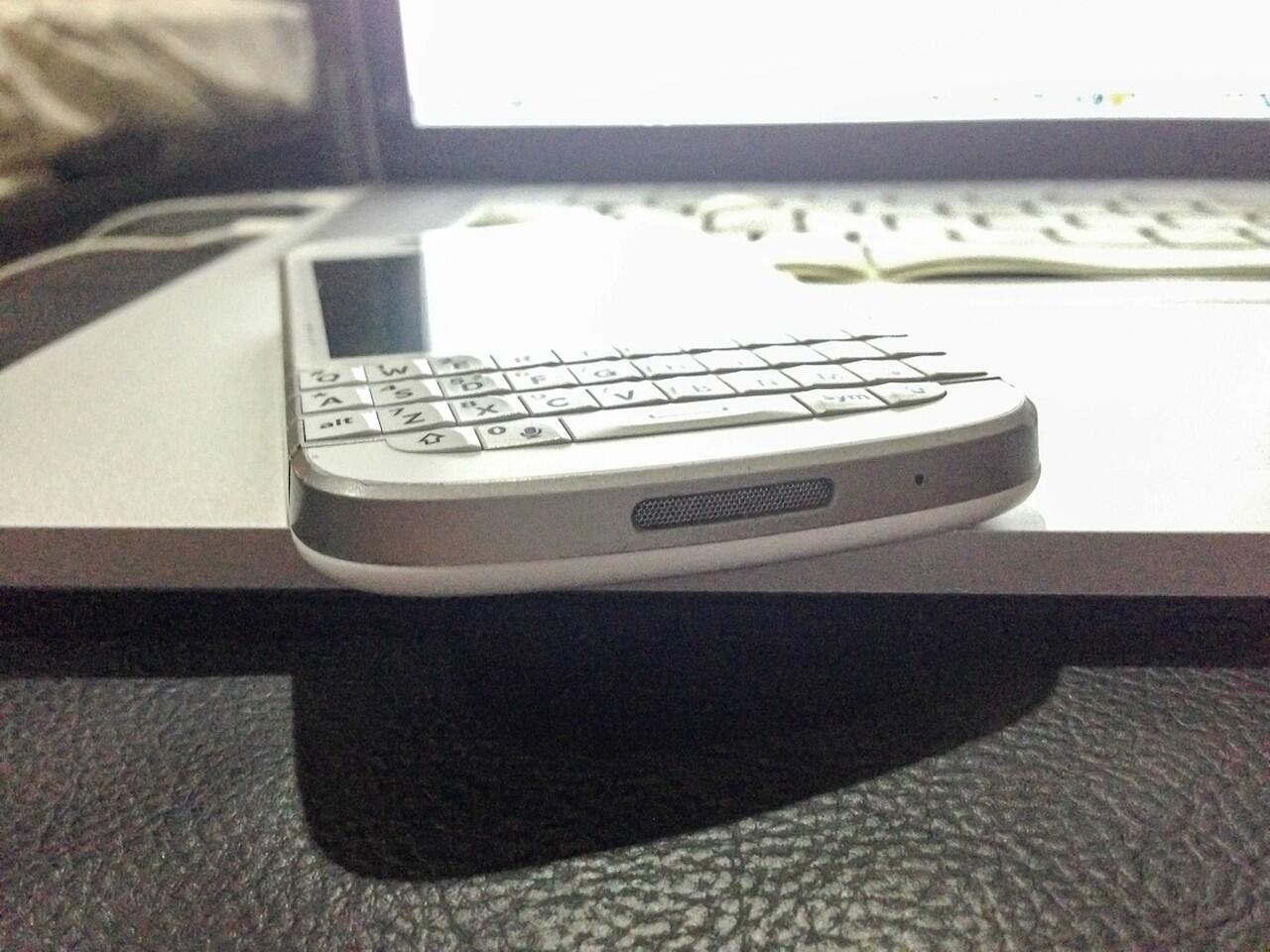 FS : BlackBerry Q10 (White)