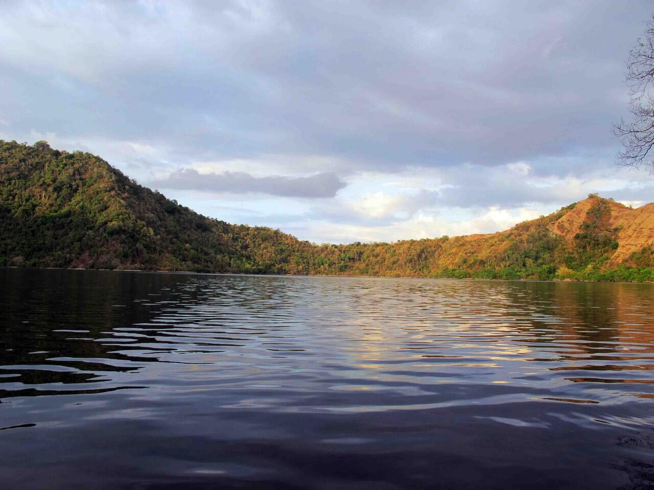 Ini Gan Danau Indonesia yang Indah dan Langka