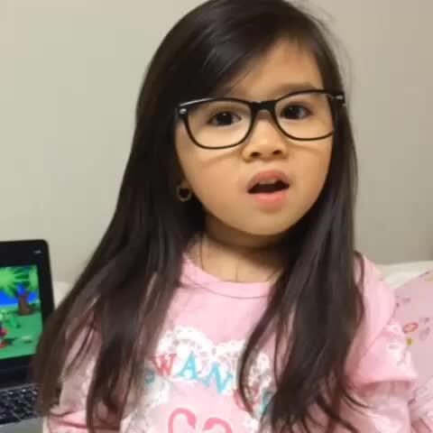 Breanna Youn Seorang anak kecil yang imut banget