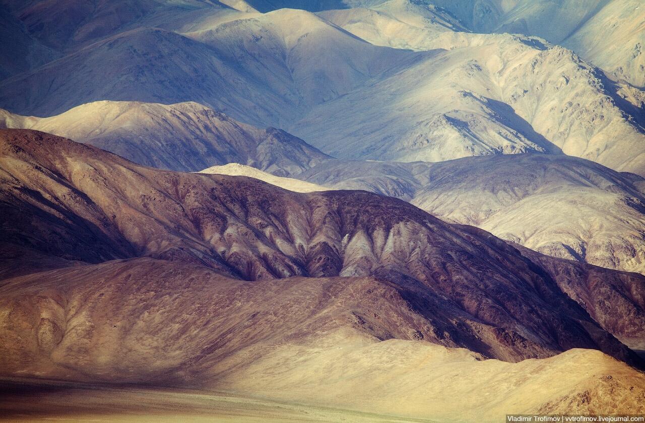 Indahnya Pemandangan sekitar Pamir Mountains gan