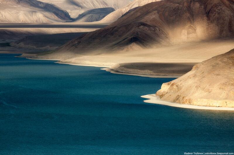 Indahnya Pemandangan sekitar Pamir Mountains gan