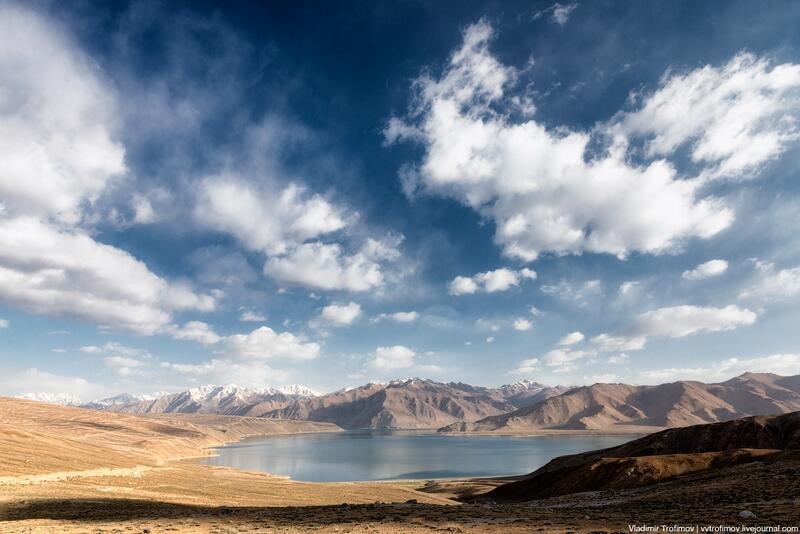 Indahnya Pemandangan sekitar Pamir Mountains gan