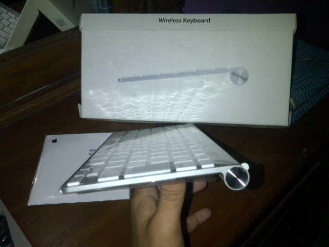 laptop apple macbook pro bonus keyboard & mouse wireless