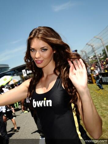 Kumpulan foto paddock girl MotoGP 2013