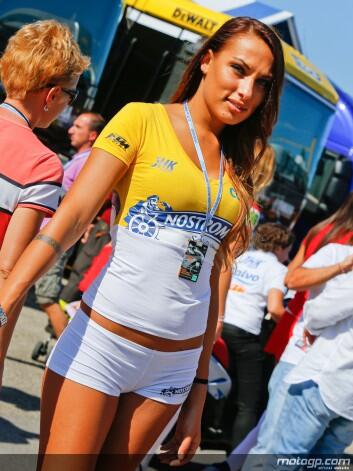 Kumpulan foto paddock girl MotoGP 2013