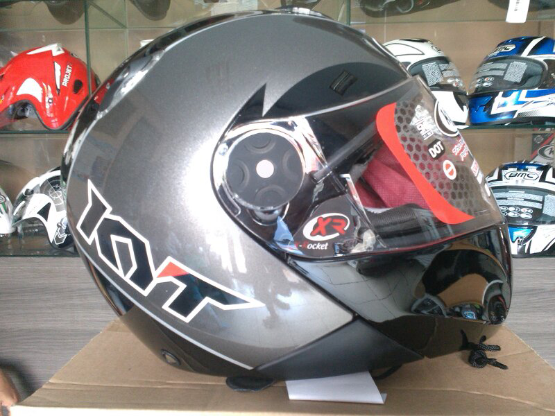 helm kyt x rockets