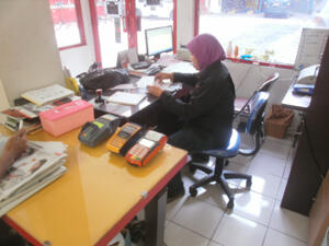 Lowongan Customer Service (CS) Bengkel Auto Bridal 32