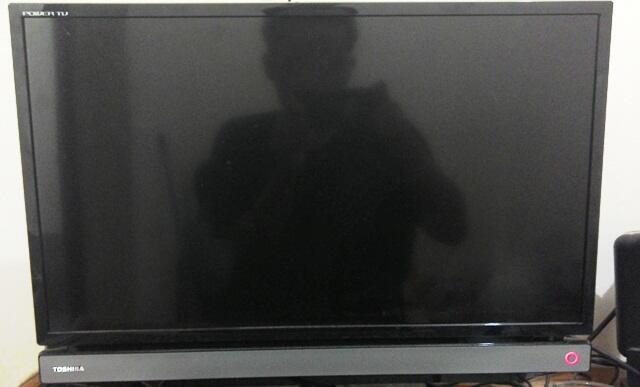 TV Toshiba 24P2301VJ kondisi mulus garansi panjang murmer Jaktim