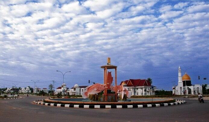 kota bagan siapi api dan kapal tradisoanal uyang bagan