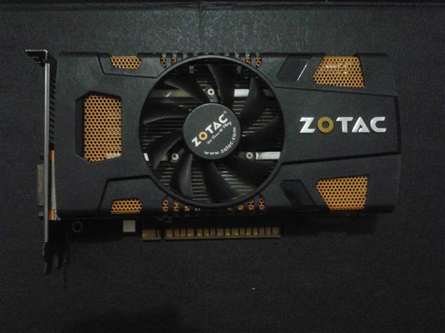 JUAL zotac gtx 550ti 1gb 192 bit ddr5, Pixelview 9500GT 512MB DDR3