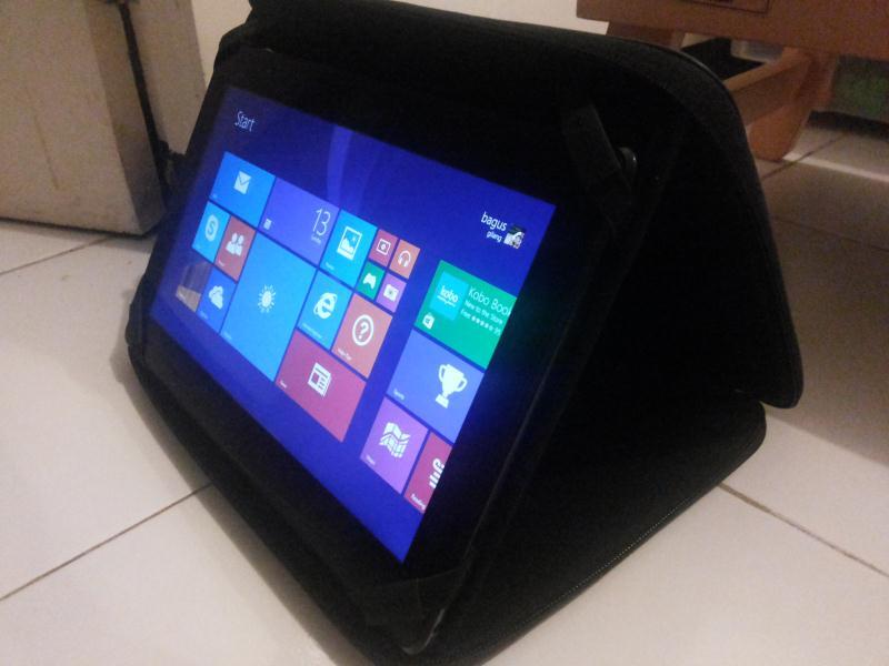 ASUS Transformer T100, Windows 8.1, 32 GB, RAM 2 GB -Surabaya-