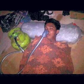 di bantu gan, lagi sakit kritis :D