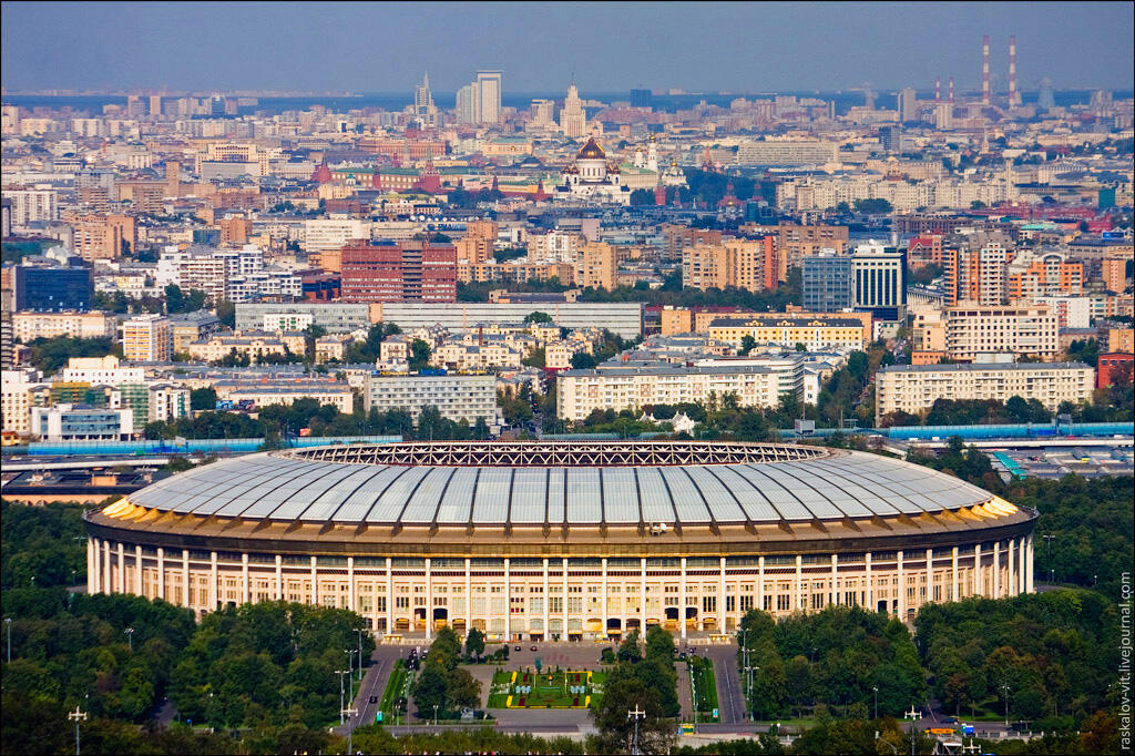 Stadion LUZHNIKI, Kembaran Stadion GBK
