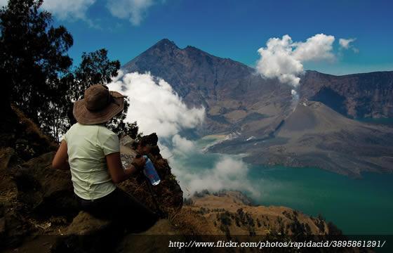 Gunung Rinjani: Menyingkap Panorama Alam Rumah dari Dewi Anjani &#91;PIC&#93;