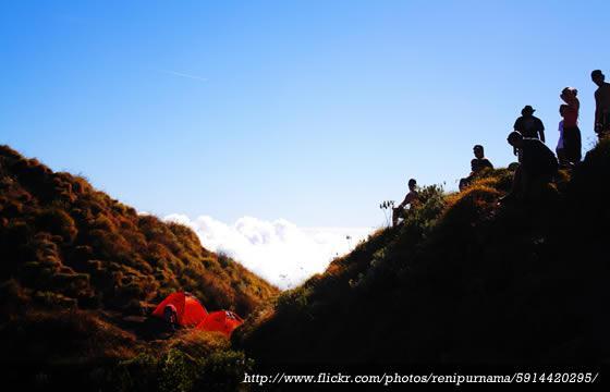 Gunung Rinjani: Menyingkap Panorama Alam Rumah dari Dewi Anjani &#91;PIC&#93;