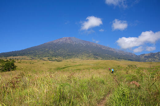 Gunung Rinjani: Menyingkap Panorama Alam Rumah dari Dewi Anjani &#91;PIC&#93;