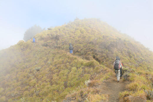Gunung Rinjani: Menyingkap Panorama Alam Rumah dari Dewi Anjani &#91;PIC&#93;