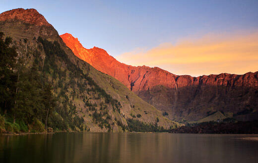 Gunung Rinjani: Menyingkap Panorama Alam Rumah dari Dewi Anjani &#91;PIC&#93;