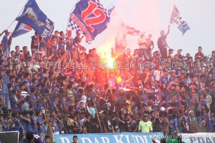 Suporter-suporter Fanatik di Indonesia