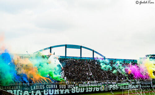 Suporter-suporter Fanatik di Indonesia