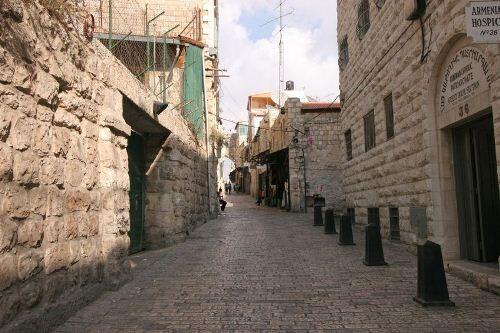 10 Most Amazing Street Around The World