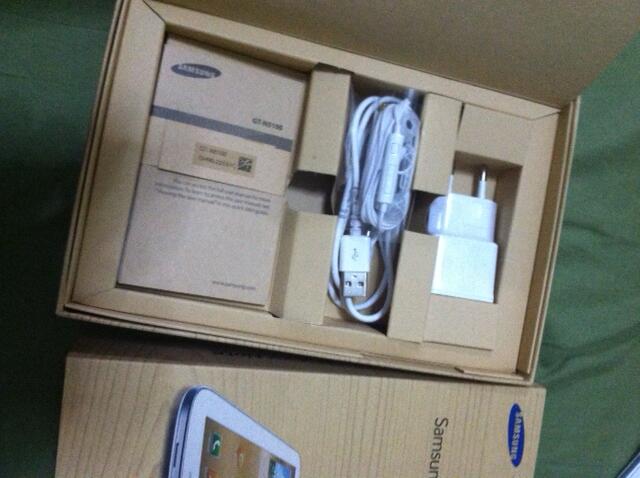 Samsung Galaxy Note 8.0 16GB White, Masih Baru