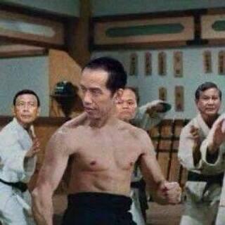 Jokowi DiKroyok sama Lawan Politiknya +Pict
