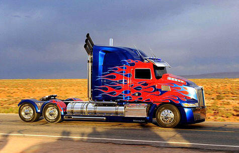 HOT! Ini Dia Deretan 11 Mobil &amp; Robot Super di Transformers 4 the Age of Extinction