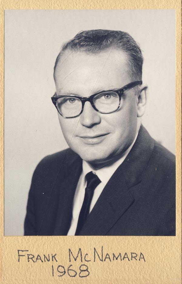 Pencetus Kartu Kredit