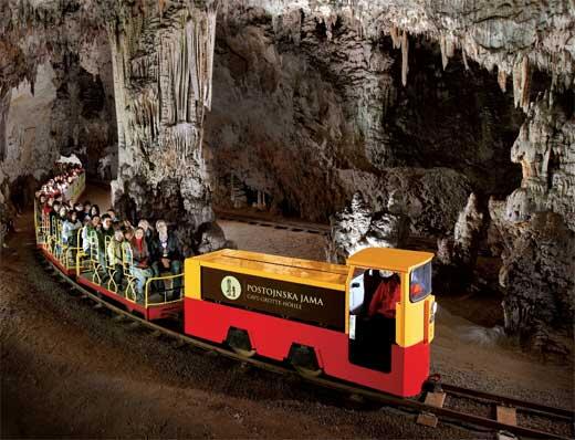 KEINDAHAN WISATA DI KABUPATEN TUBAN (PROMOSI)