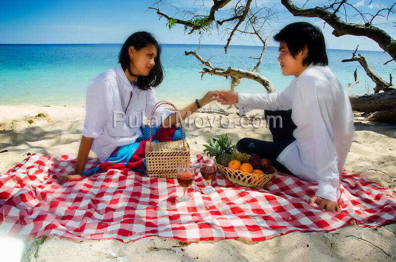 Pulau Moyo, Tempat Yang Indah Untuk Bulan Madu