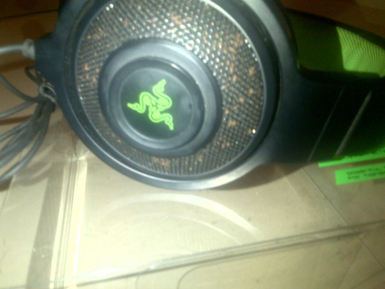 Jual PSP 3006 PB, Headset Razor Kraken Pro dan Kana Dota 2 mouse. Barang second.