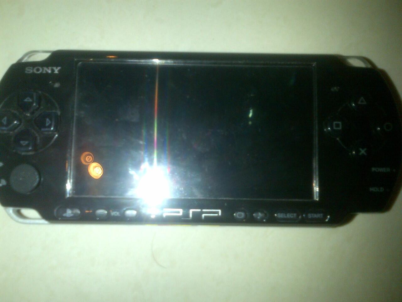 Jual PSP 3006 PB, Headset Razor Kraken Pro dan Kana Dota 2 mouse. Barang second.