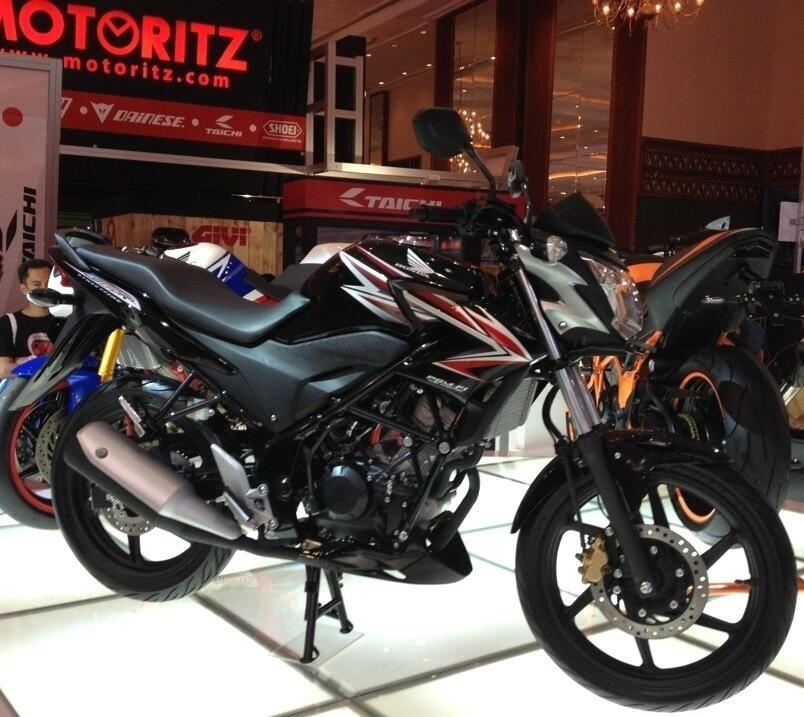 Honda CB 150 R Street Fire ( Cash / Kredit Depok )