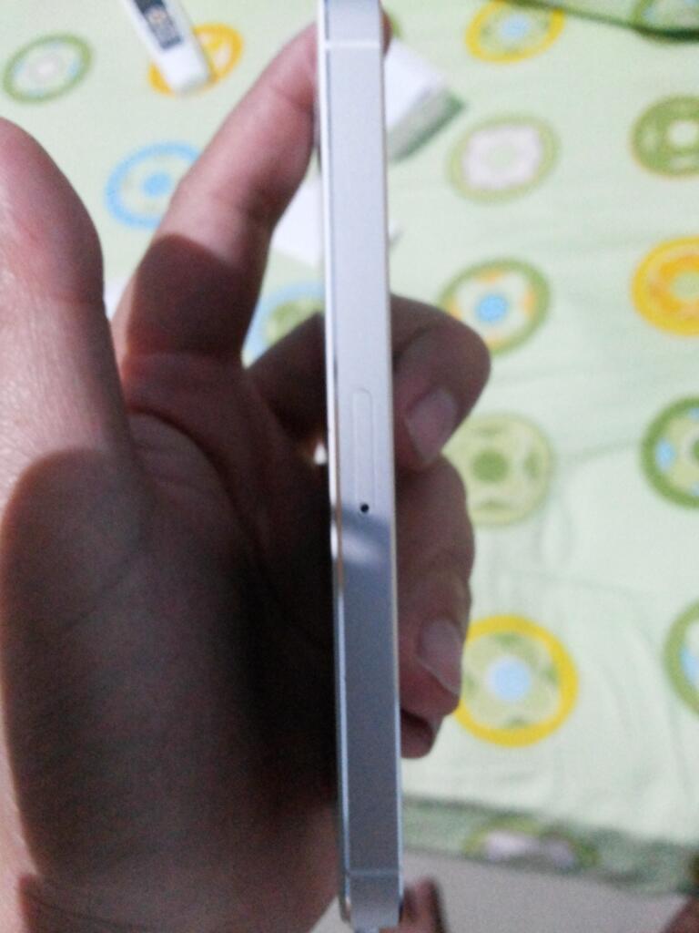 Jual Iphone 5 White Eks Garansi SES