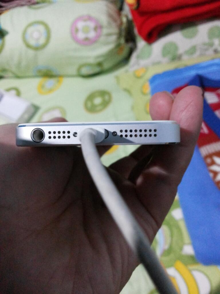 Jual Iphone 5 White Eks Garansi SES