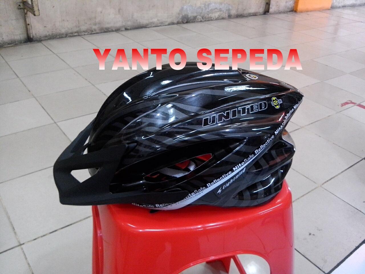 Terjual HELM  SEPEDA  UNITED KASKUS 