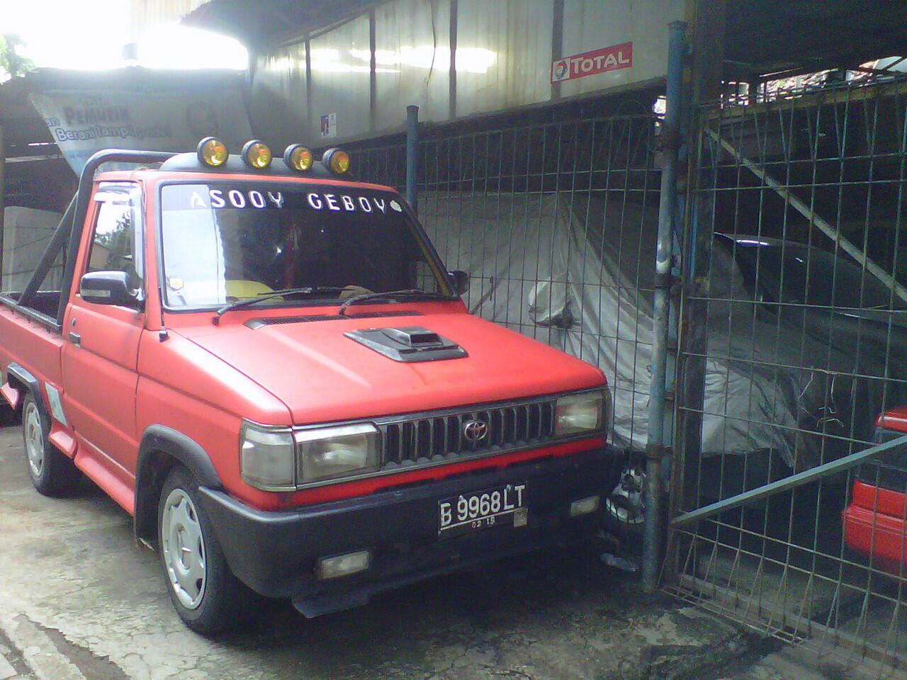 Jatuh dari motor gara2 ayam (jalur casablanca-satrio)