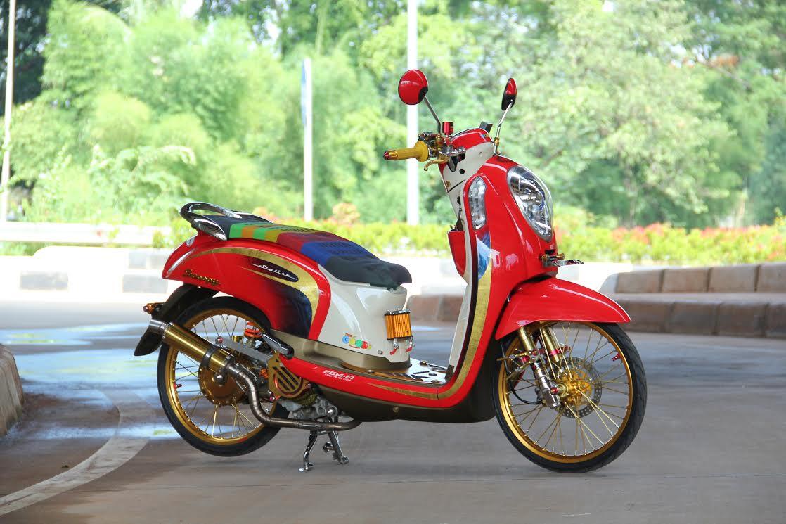 Modifikasi Motor Scoopy Velg 16 Otosarjana